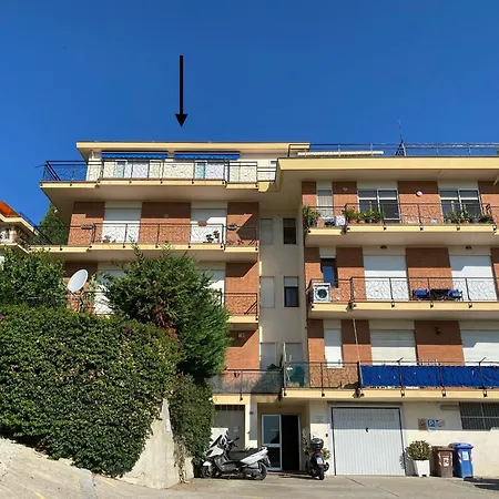 Casa Fiona - Attico Con Incredibile Vista Mare דירה סנרמו